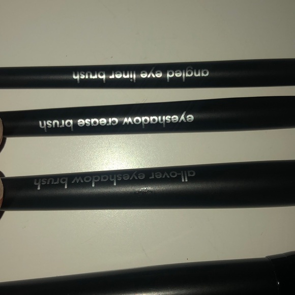 Brand-new makeup brushes - Picture 4 of 5